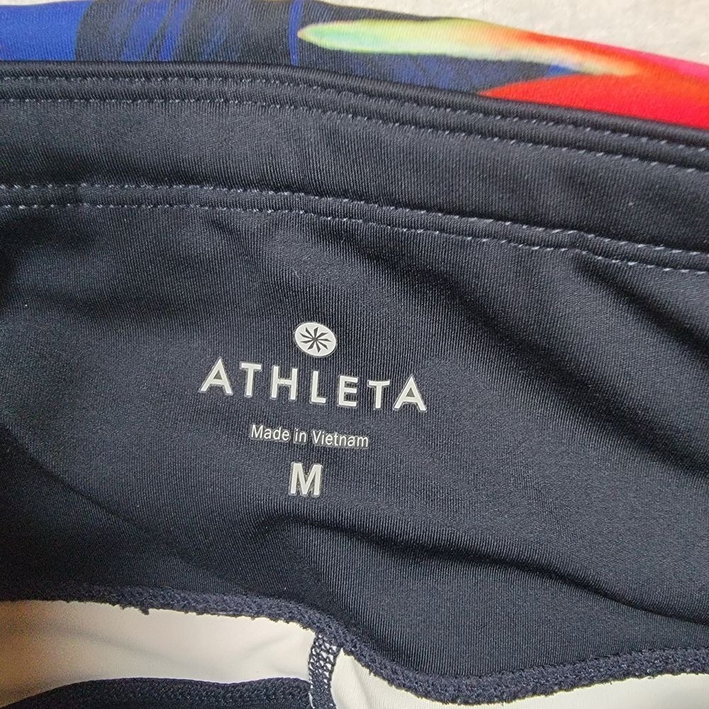 Athleta Precision High Rise 7/8 Leggings Sz Medium Tropical Multicolor Workout - Picture 3 of 10